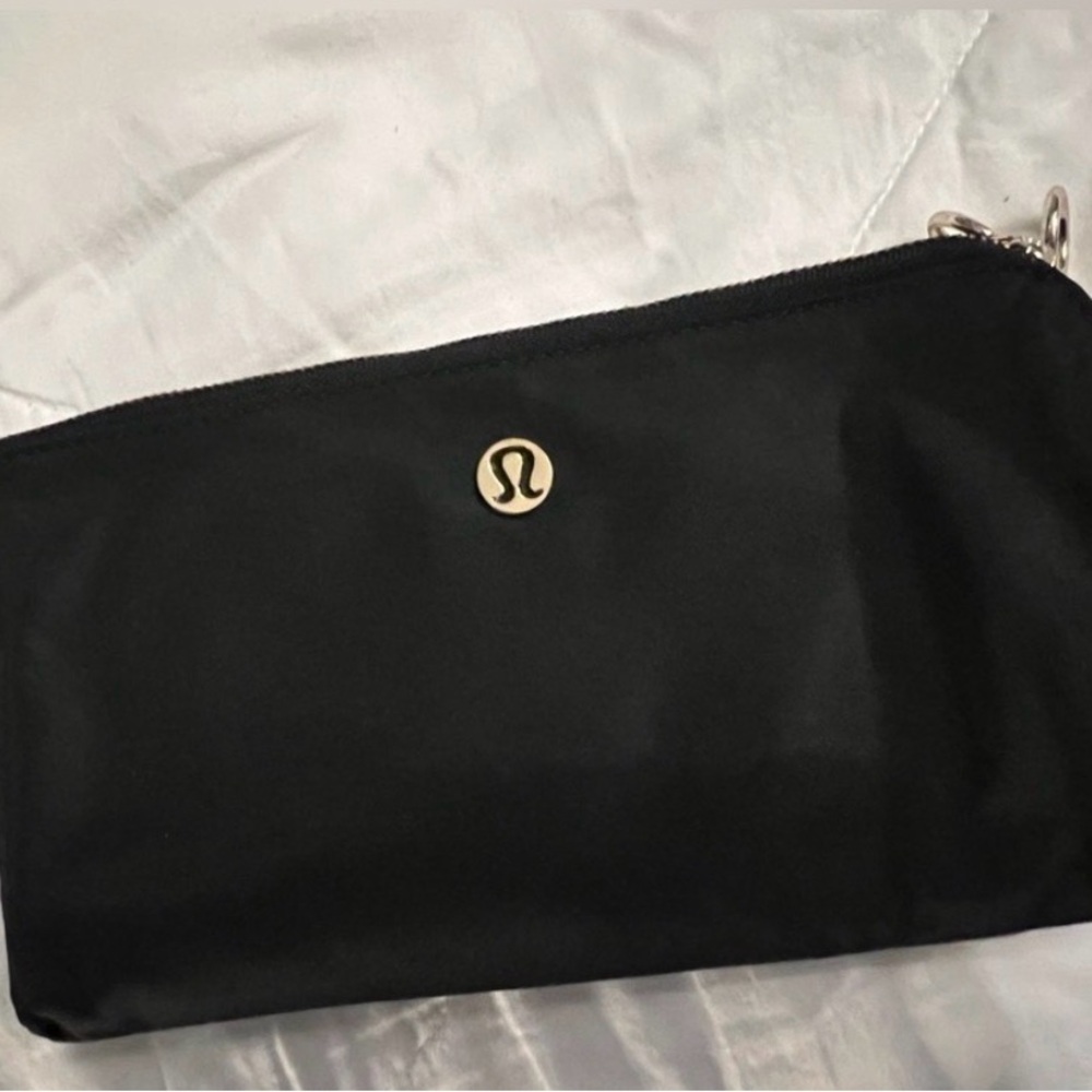 Lululemon Dual Pouch Wristlet Wallet black with gold hardware & detachable strap